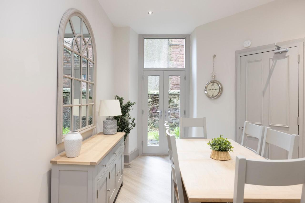 Stylish 3-Bedroom Edinburgh City Getaway エクステリア 写真